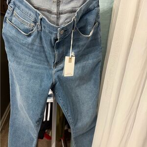 Good American Light Blue Skinny Jeans